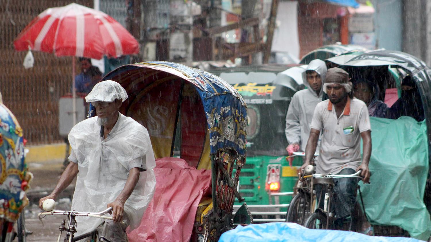 দেশের বিভিন্ন স্থানে বজ্রসহ বৃষ্টির সম্ভাবনা