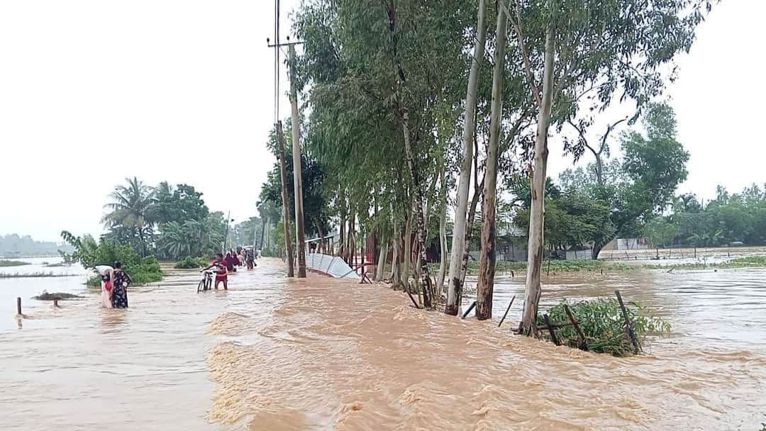 ময়মনসিংহের সীমান্তে ৫০ গ্রাম প্লাবিত