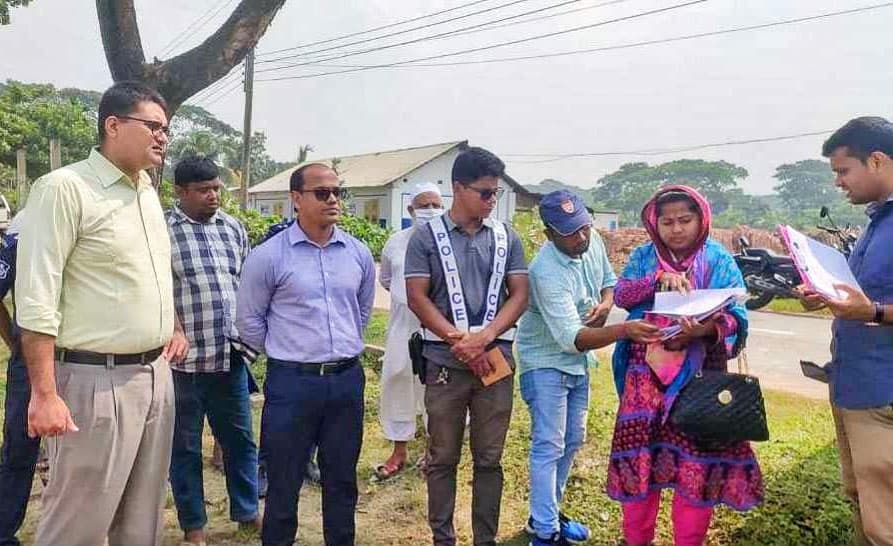 ঝালকাঠিতে সাড়ে ৪ টন নিষিদ্ধ পলিথিন জব্দ