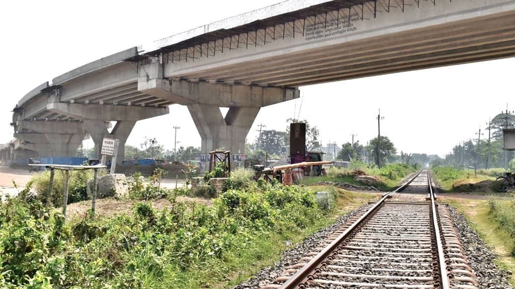 জমি না পেয়ে গ্যাঁড়াকলে