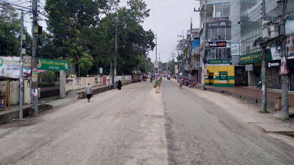 পার্বত্য চট্টগ্রামে পাহাড়িদের ডাকে চলছে ৭২ ঘণ্টার অবরোধ