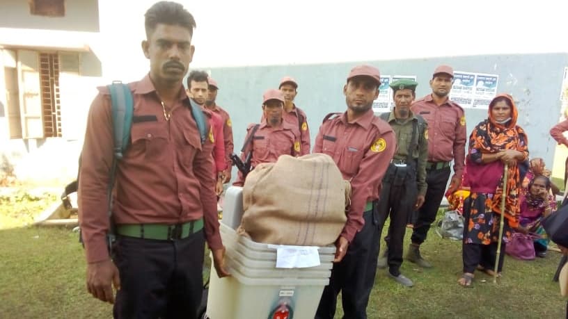 শঙ্কার মধ্যে আজ ভোট