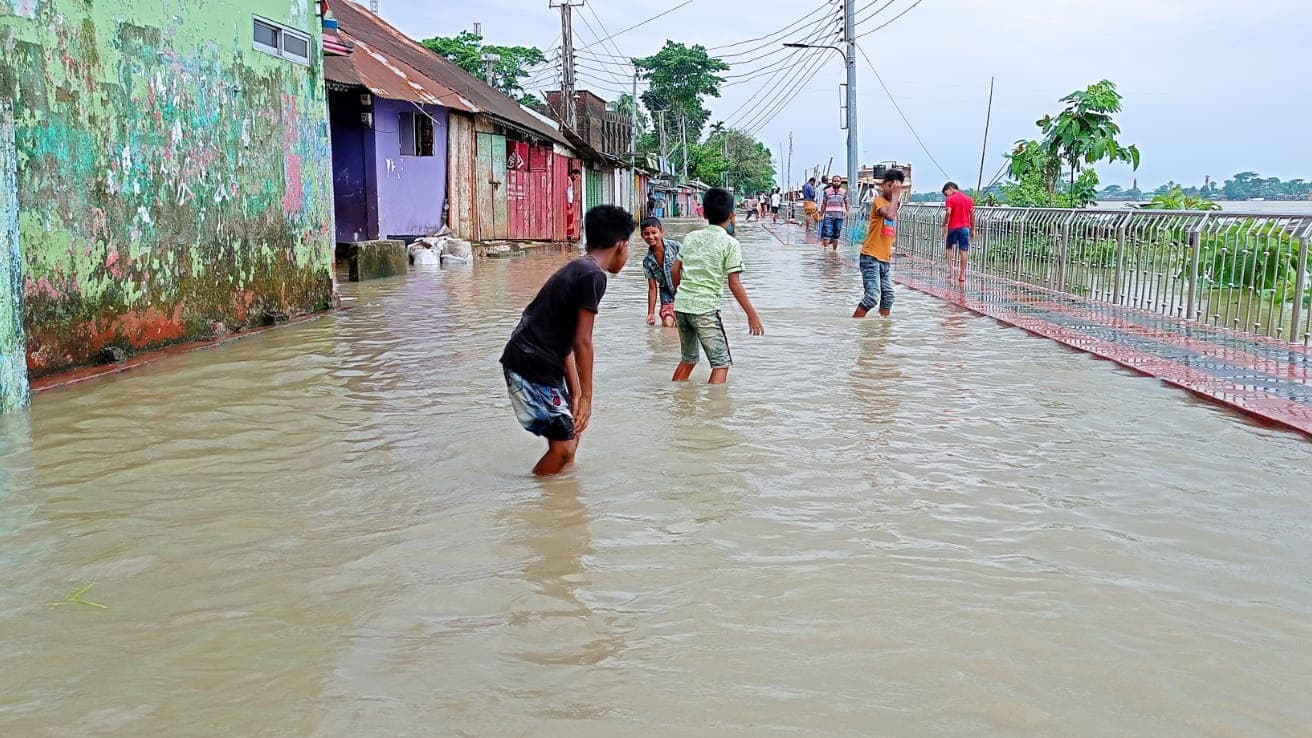 সুনামগঞ্জ পয়েন্টে পানি বিপৎসীমার ৩৫ সেন্টিমিটারের ওপরে প্রবাহিত