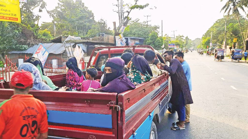 বিএনপির সমাবেশ: বিচ্ছিন্ন খুলনা, দক্ষিণে দুর্ভোগ