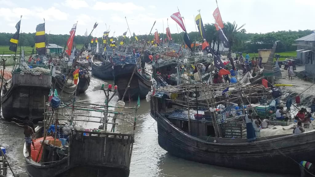 নিবন্ধনের বাইরে বহু জেলে