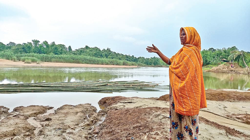 মাথা গোঁজার ঠাঁই নেই দুর্গতদের