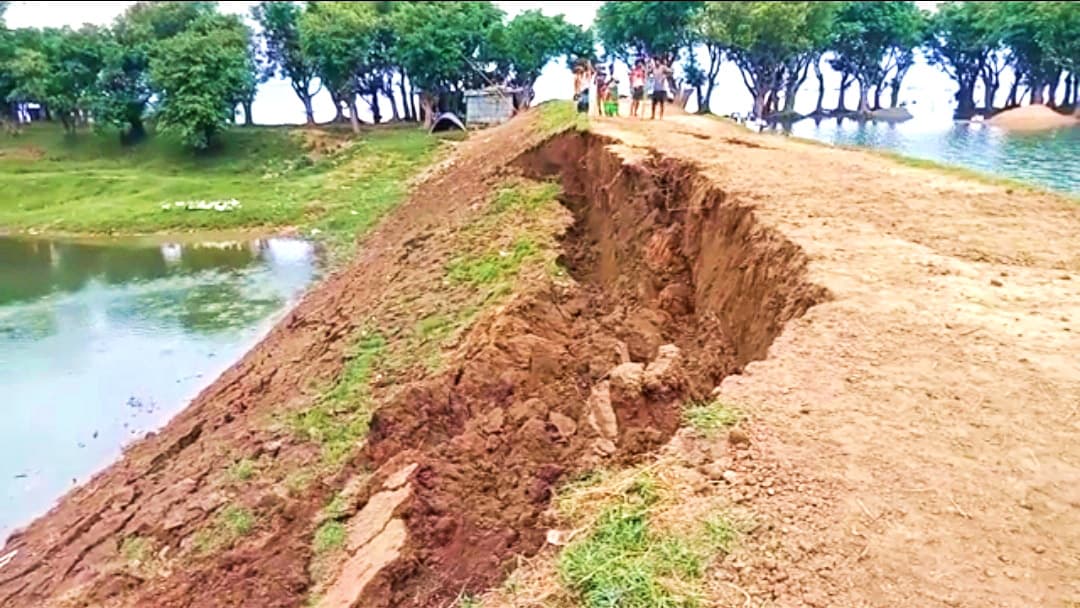 বন্যার শঙ্কা এখনো কাটেনি