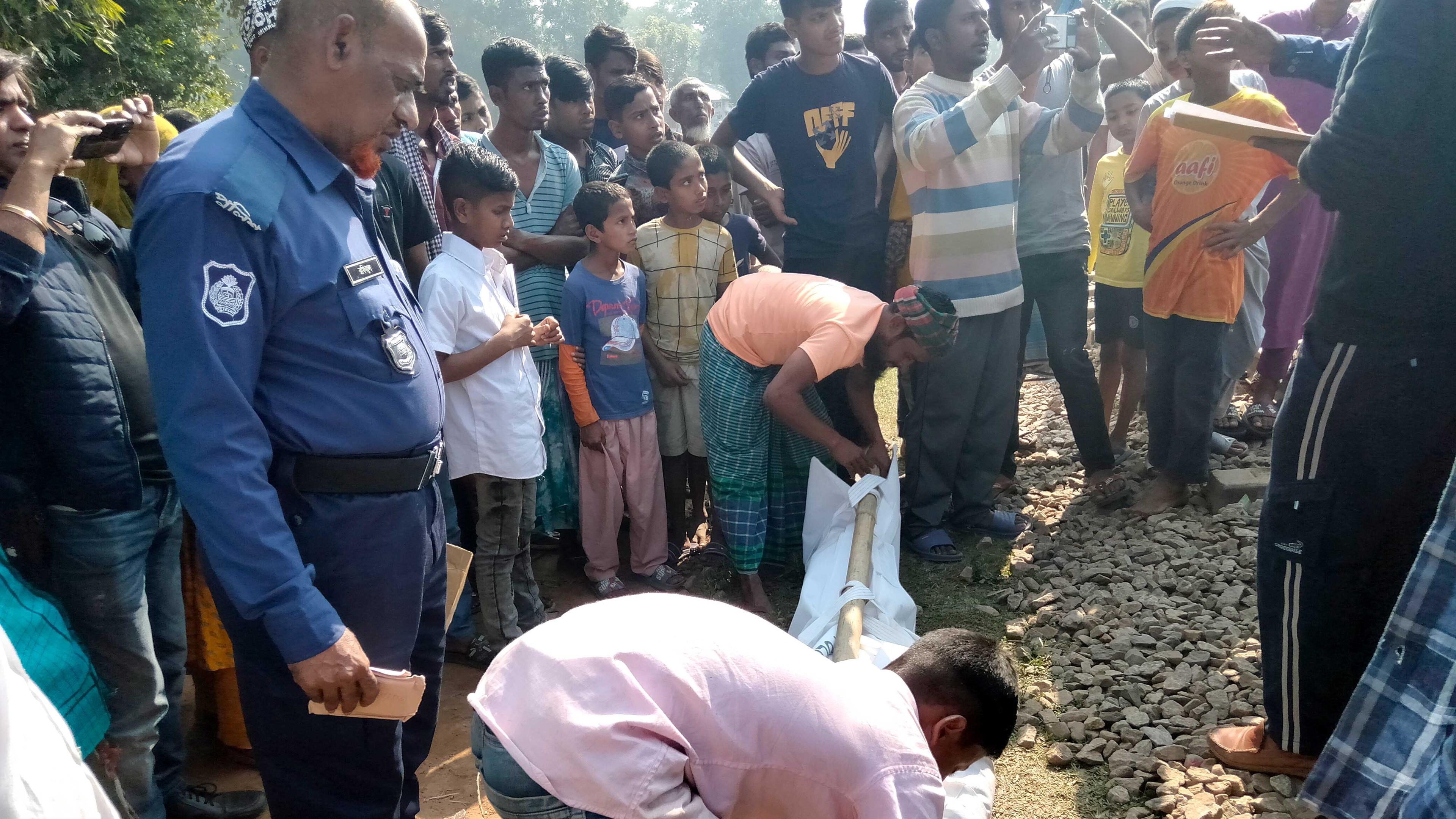 আখাউড়ায় চলন্ত ট্রেনে ঝাঁপ দিয়ে যুবকের আত্মহত্যা