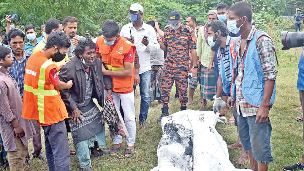 শার্ট দেখে ছেলেকে শনাক্ত