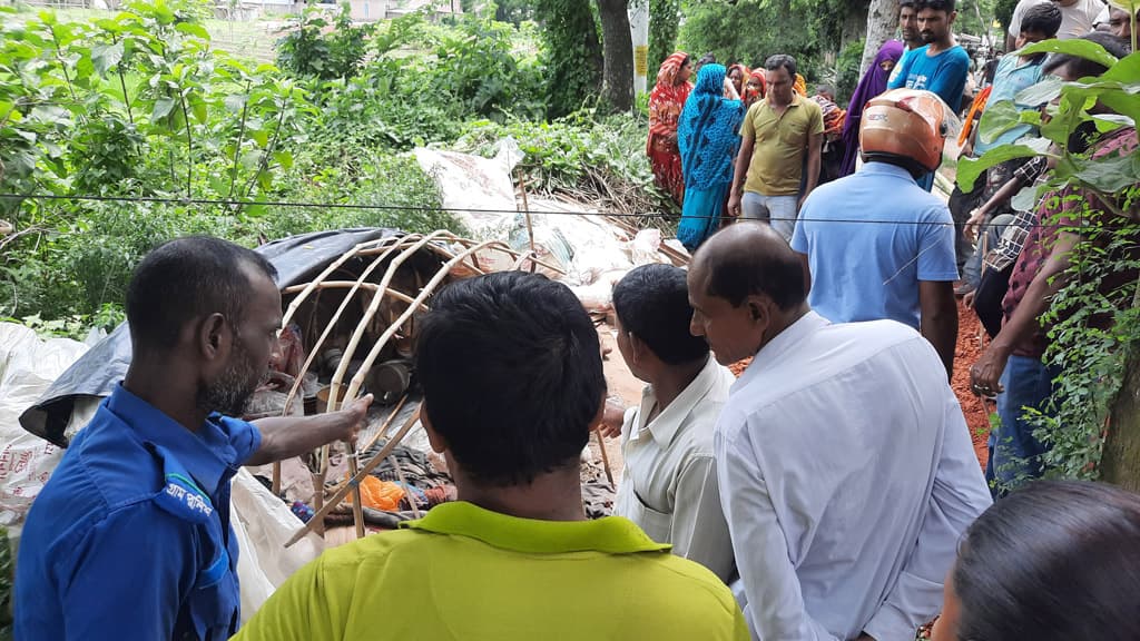 খুপরিঘর থেকে এক ব্যক্তির মরদেহ উদ্ধার