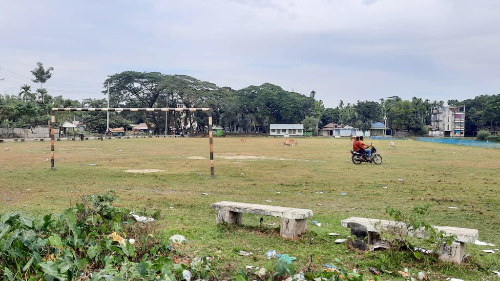 মাঠ আছে, কমিটি আছে নেই খেলার আয়োজন