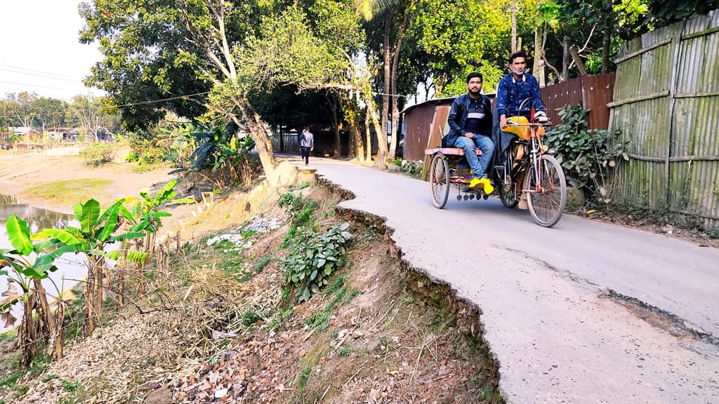 সংস্কারের দুই মাসেই ধস