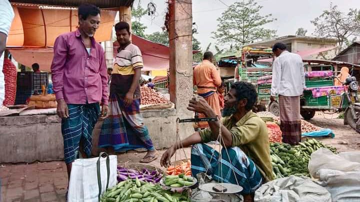 ‘হামাগোরক দেখার কেউ নাই, হামরা মরলে কি আর বাঁচলে কি!’ 