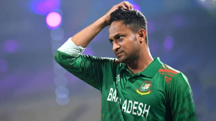 ‘সাকিব ক্রিকেটেই সুন্দর, রাজনীতিতে নয়’