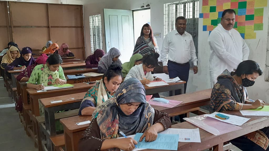 নিয়োগ পরীক্ষায় অনিয়ম হলে কাউকে ছাড় দেওয়া হবেনা: প্রাথমিক ও গণশিক্ষা প্রতিমন্ত্রী