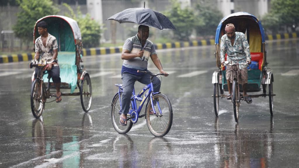 আজও সারা দেশে ঝরবে বৃষ্টি, কমতে পারে ৩ দিন পর 