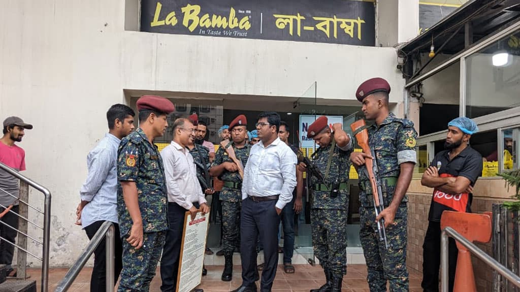 উত্তরার ‘লা বাম্বা’ রেস্তোরাঁকে লাখ টাকা জরিমানা