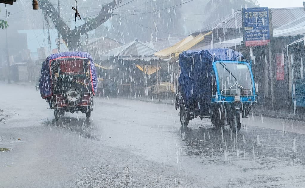 ২৪ ঘণ্টার মধ্যে সাগরে লঘুচাপ, ভারী বর্ষণের আভাস