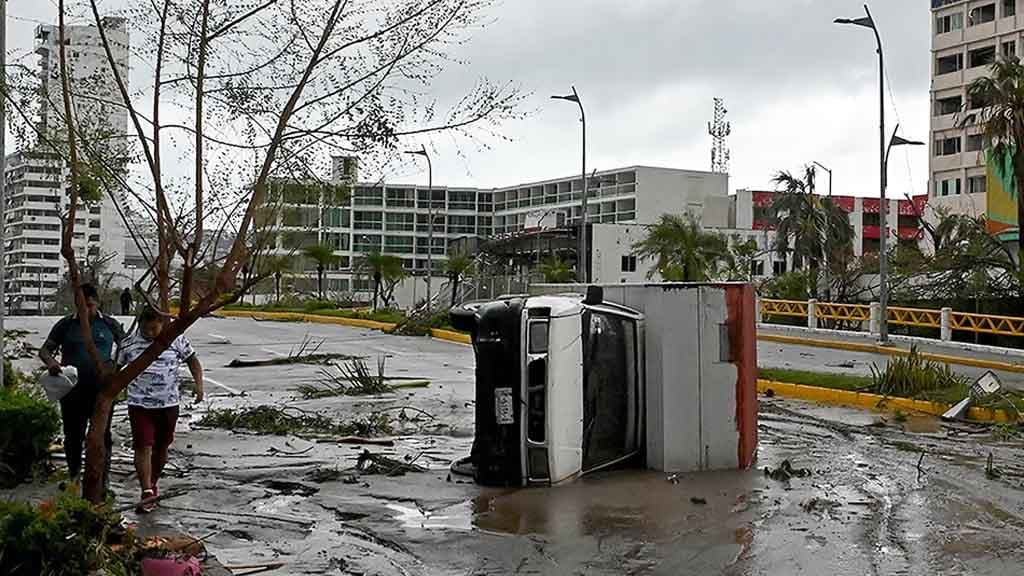 মেক্সিকোতে হারিকেন ওটিসের তাণ্ডব, নিহত ২৭