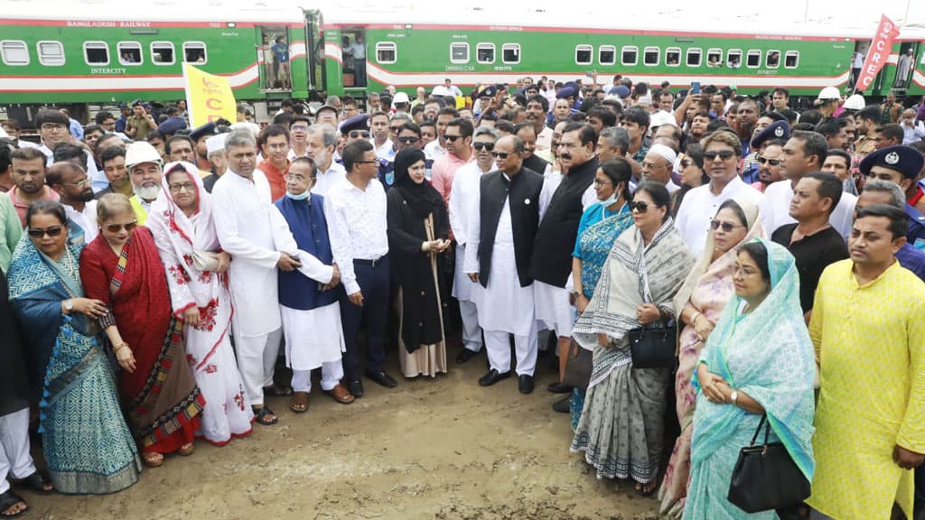 কমলাপুর থেকে পদ্মা হয়ে ২ ঘণ্টায় ভাঙ্গায় পৌঁছাল ট্রেন