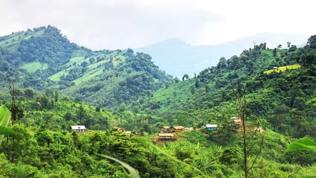 আগাম বৃষ্টিতে স্থবির বান্দরবানের পর্যটন