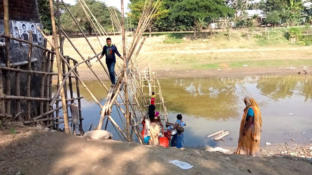 বারহাট্টায় দুর্ভোগে ১০ গ্রামের ৩৫ হাজার মানুষ