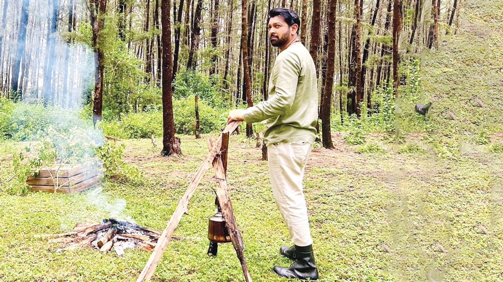 তাহসানের ‘সেই তুমি কে’