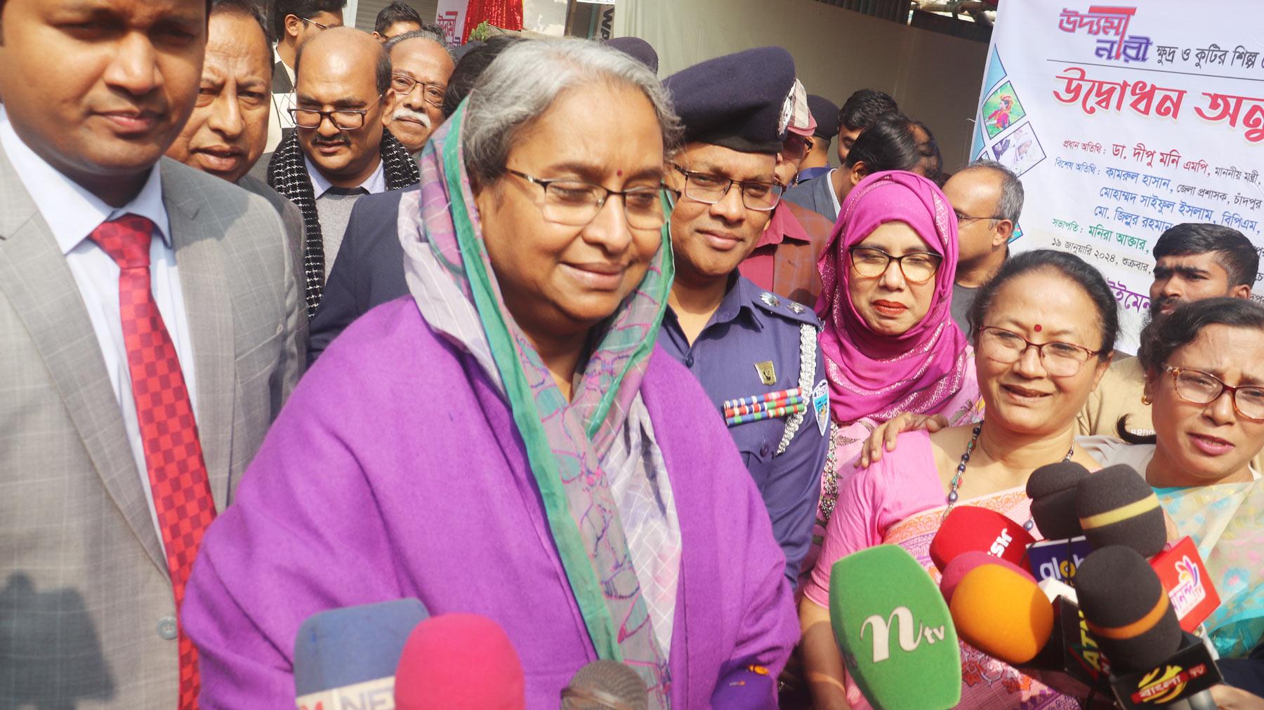 পিছিয়ে পড়াদের উন্নয়নের মূলধারায় আনতে চাই: সমাজকল্যাণমন্ত্রী দীপু মনি 