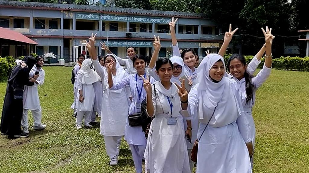 পাসের হারে তলানিতে সিলেট বোর্ড, কমেছে জিপিএ–৫