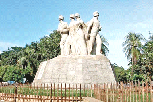 ১০ শতাংশ কোটা পুনর্বণ্টনের দাবিতে সোমবার রাজু ভাস্কর্যের পাদদেশে সমাবেশ