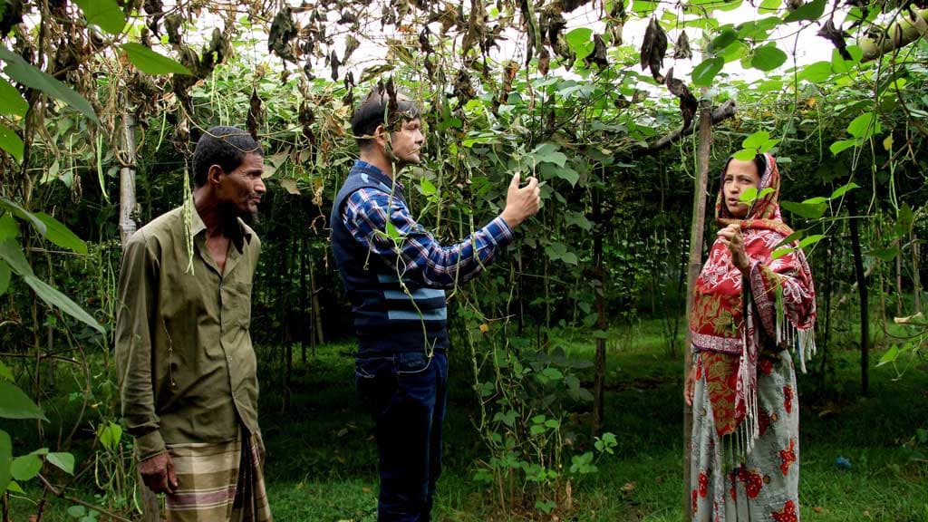 সমাজসেবা অধিদপ্তরের ঋণে স্বাবলম্বী খালেদা