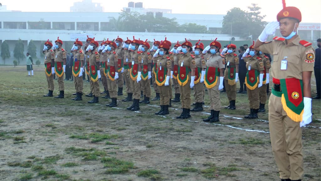 মাইলস্টোন কলেজে বিজয় দিবস উদ্‌যাপন