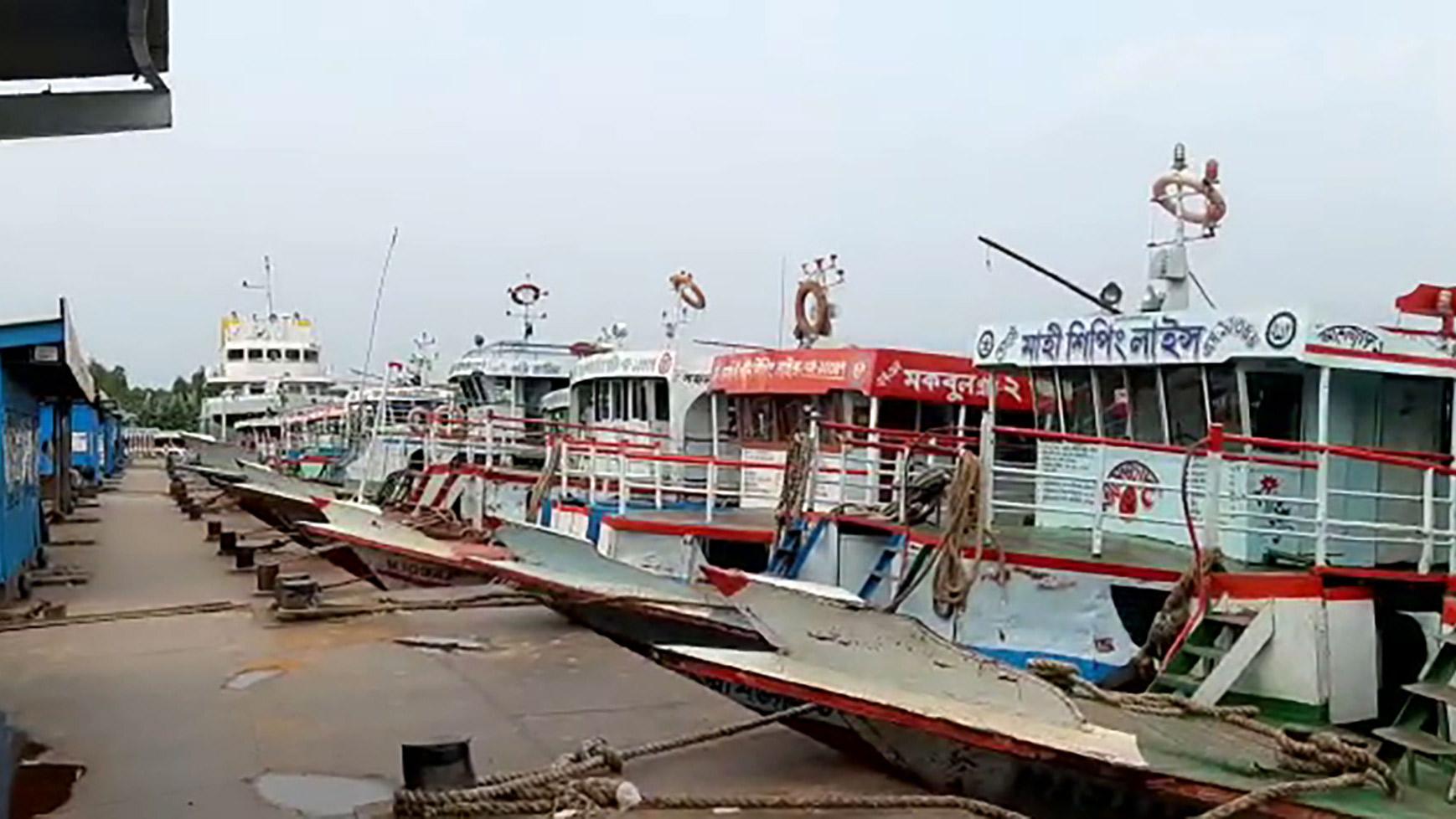 নাব্যতার সংকটে বরিশাল-ঢাকা পথে নৌযান চলাচল ব্যাহত