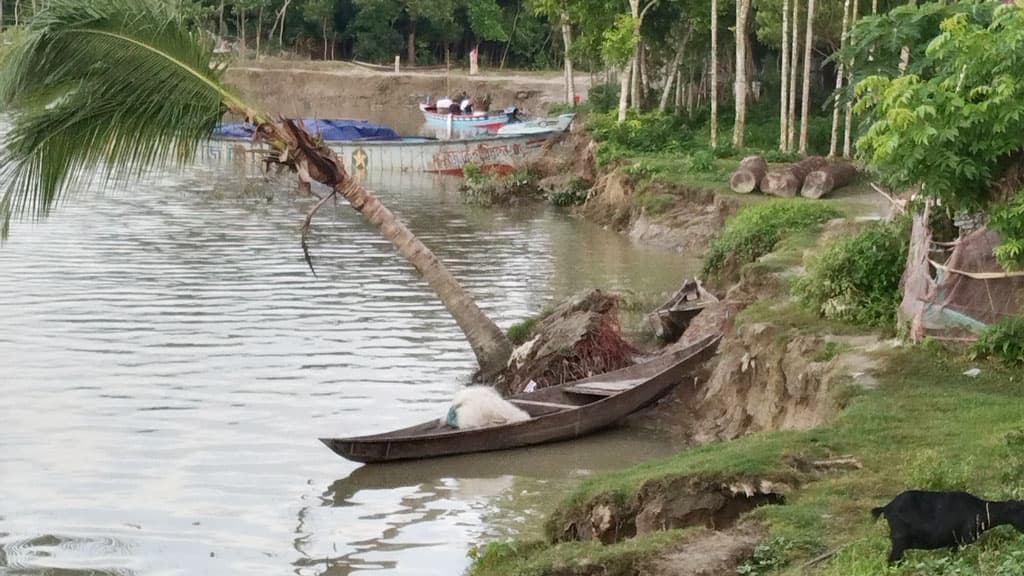 মুলাদীতে দুই নদীর ভাঙনে বিপর্যস্ত ১৯ গ্রাম, ঝুঁকিতে শিক্ষাপ্রতিষ্ঠান ও হাট-বাজার