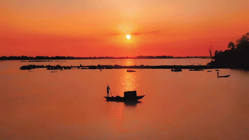 আদনানের ছবিতে জুড়ায় প্রাণ