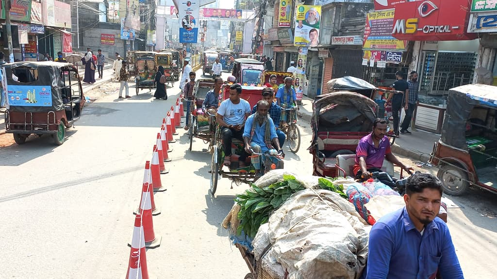 যানজট কমছে নগরে