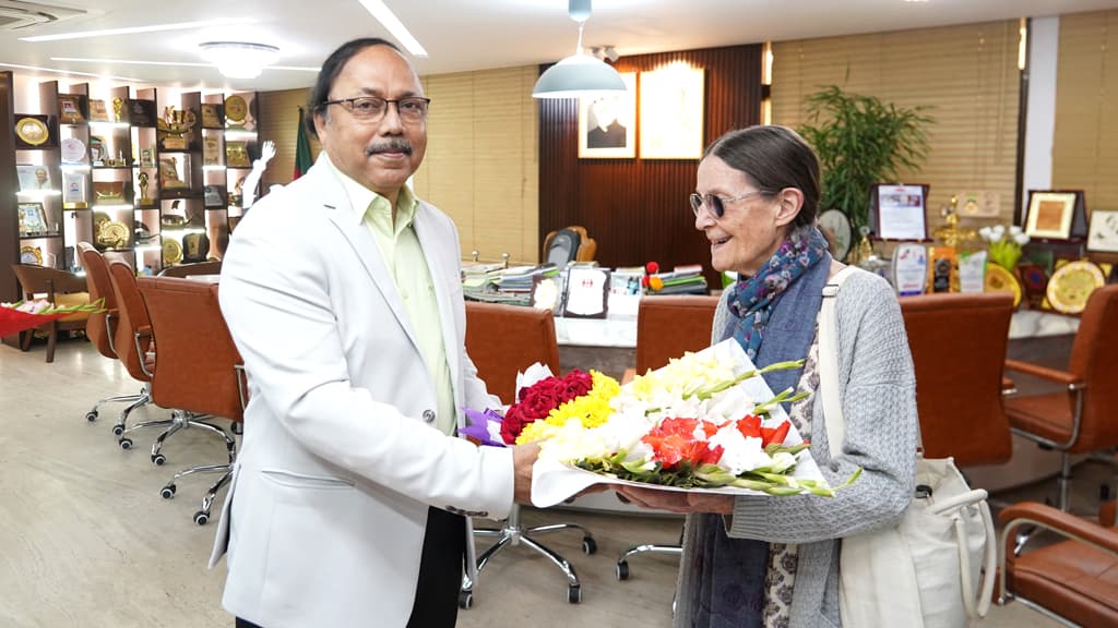 রাজশাহীতেও হচ্ছে সিআরপি, ভেলরী টেইলরের পাশে মেয়র লিটন 