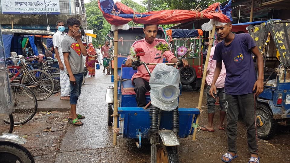 বিশ্বনাথে অবৈধ যানের দাপট