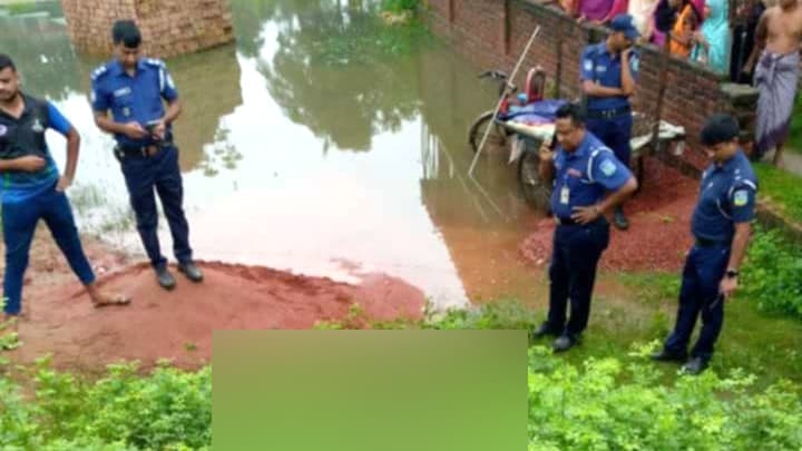 শেরপুরে সড়কের পাশে পড়ে ছিল কাপড় ব্যবসায়ীর লাশ