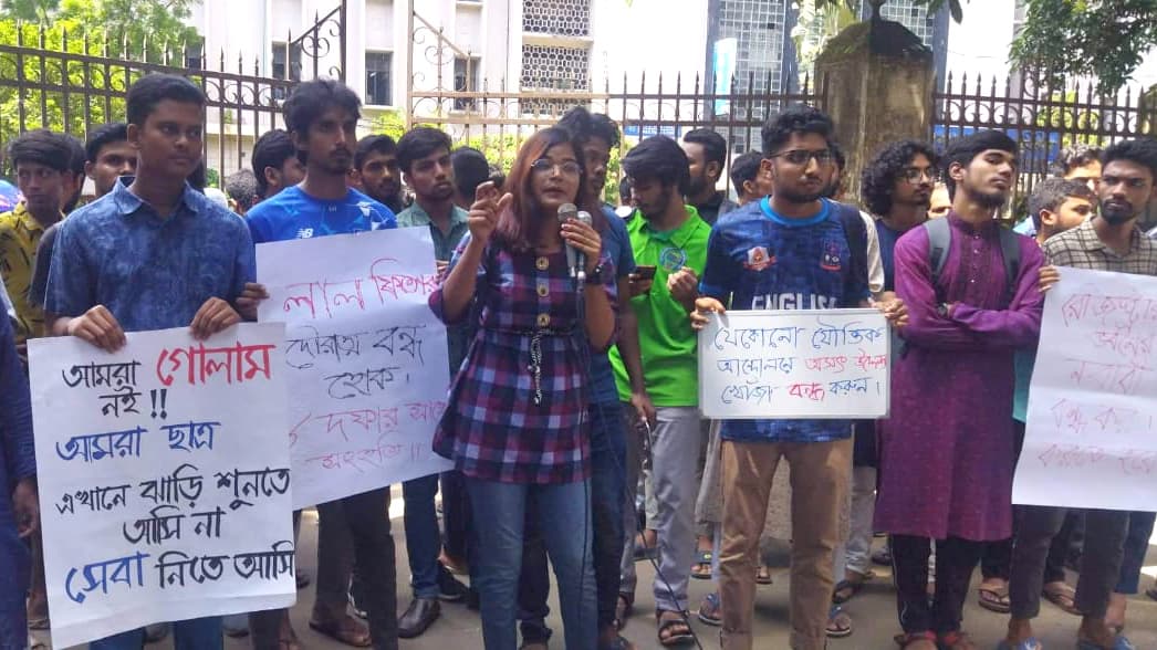 অনশনের ২৪ ঘণ্টা পার হাসনাতের, অজ্ঞান হওয়ার পরেও গ্রহণ করছেন না ওষুধ