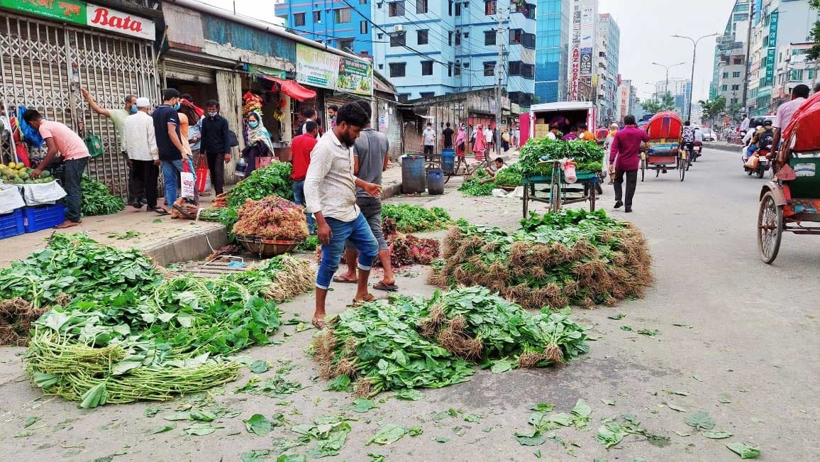 আমরাও সম্মুখ যোদ্ধা, করোনায় মানুষের খাদ্যের চাহিদা পূরণ করছি