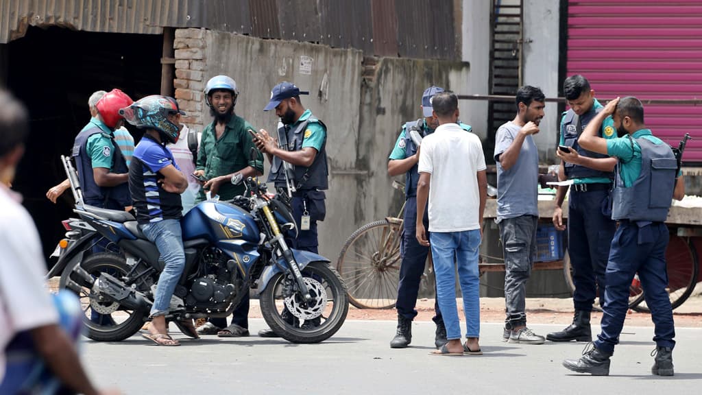 ঢাকাসহ চার জেলায় কারফিউ শিথিল ৯ ঘণ্টা