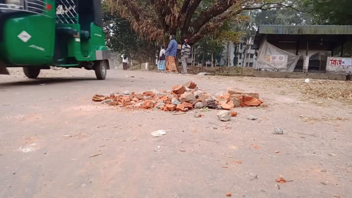 চবিতে ছাত্রলীগের দুই গ্রুপে ফের সংঘর্ষ, আহত ৬