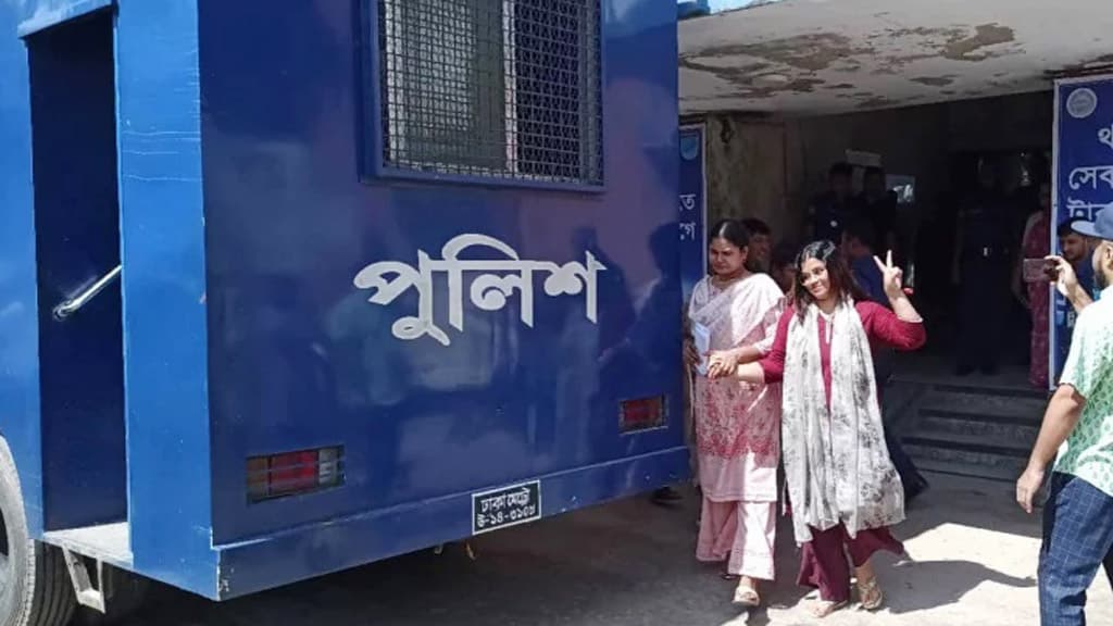 প্রধানমন্ত্রীকে নিয়ে ‘আপত্তিকর পোস্ট’: রাজবাড়ীর স্মৃতির জামিন বহাল