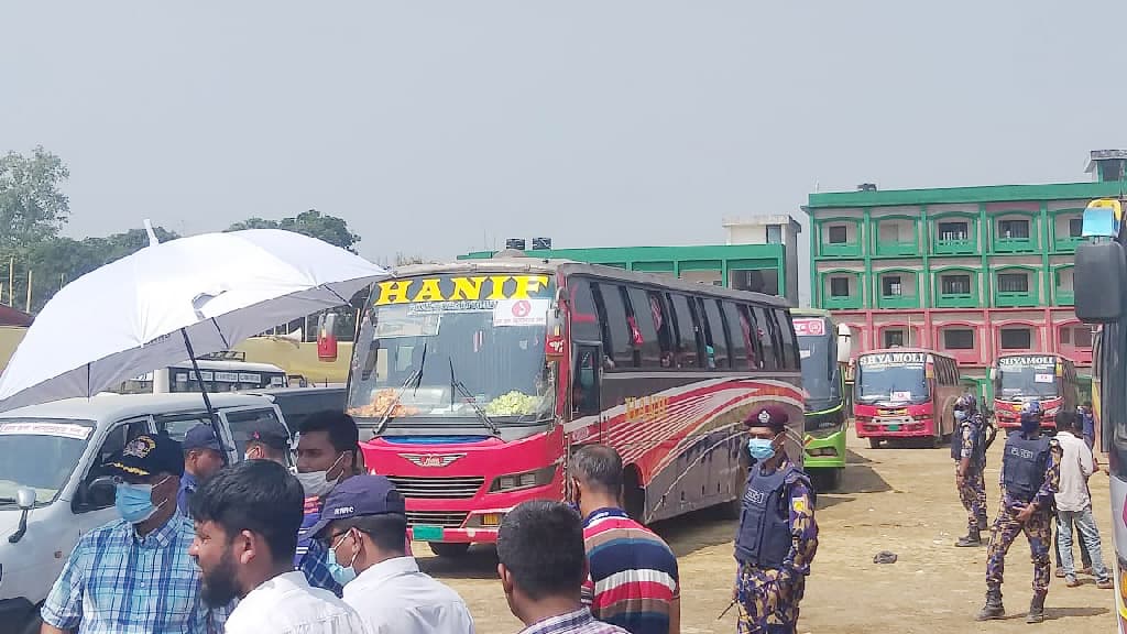 একদিনে রেকর্ড তিন হাজার রোহিঙ্গার ভাসানচর যাত্রা