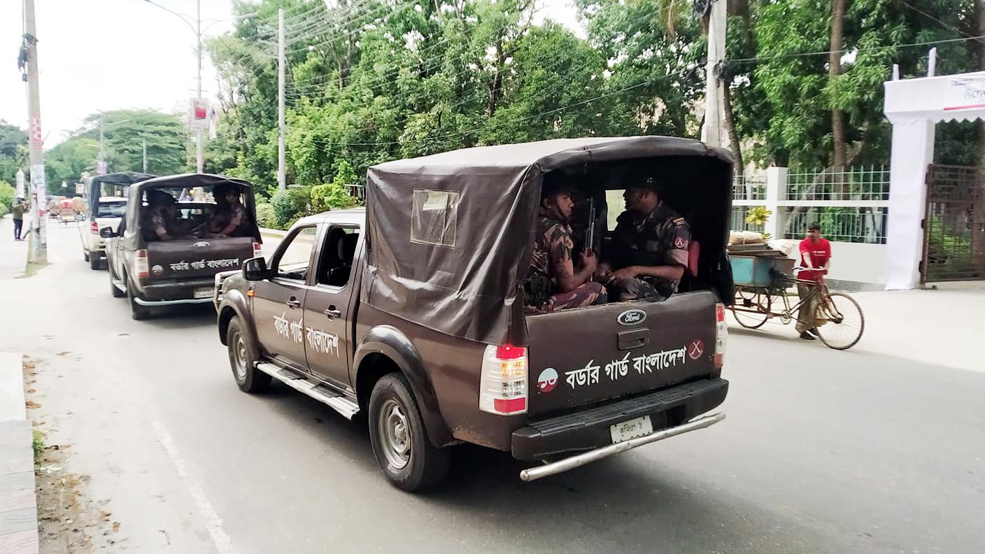 নির্বাচনের এক মাস আগেই কুমিল্লায় বিজিবি মোতায়েন