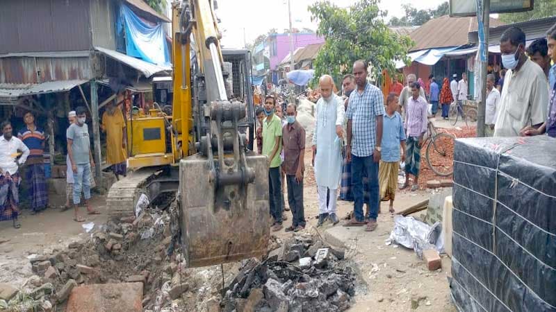 সোনামুখীতে ৩০ লাখ টাকা ব্যয়ে নির্মিত হচ্ছে ড্রেন