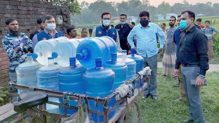 বগুড়ায় অবৈধভাবে পানি উৎপাদন করায় লাখ টাকা জরিমানা