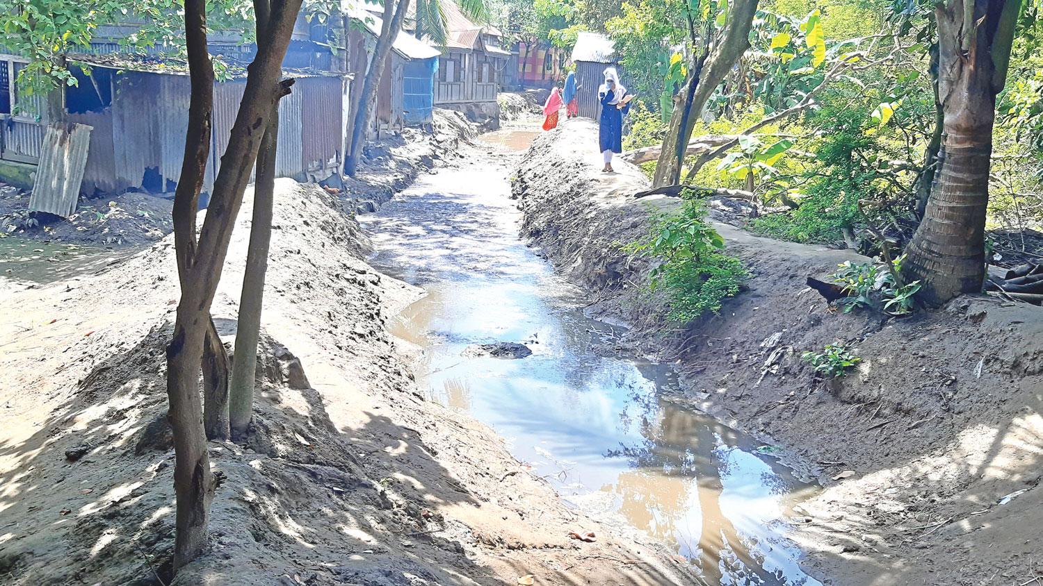 অবশেষে অবসান হবে মধ্যপাড়াবাসীর কষ্টের