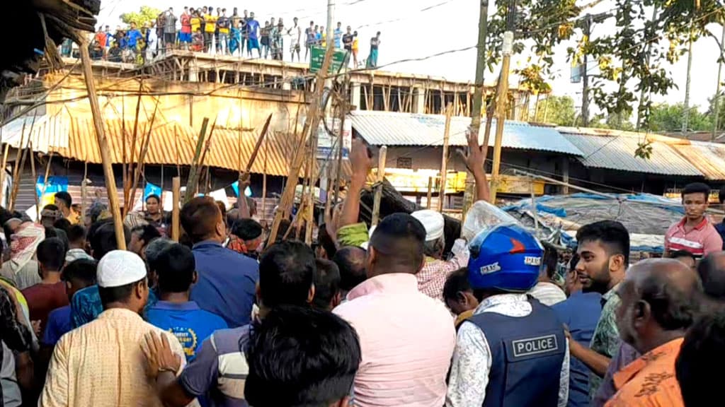 শিমের দরদাম নিয়ে সংঘর্ষ, আহত ২ গ্রামের অর্ধশত মানুষ